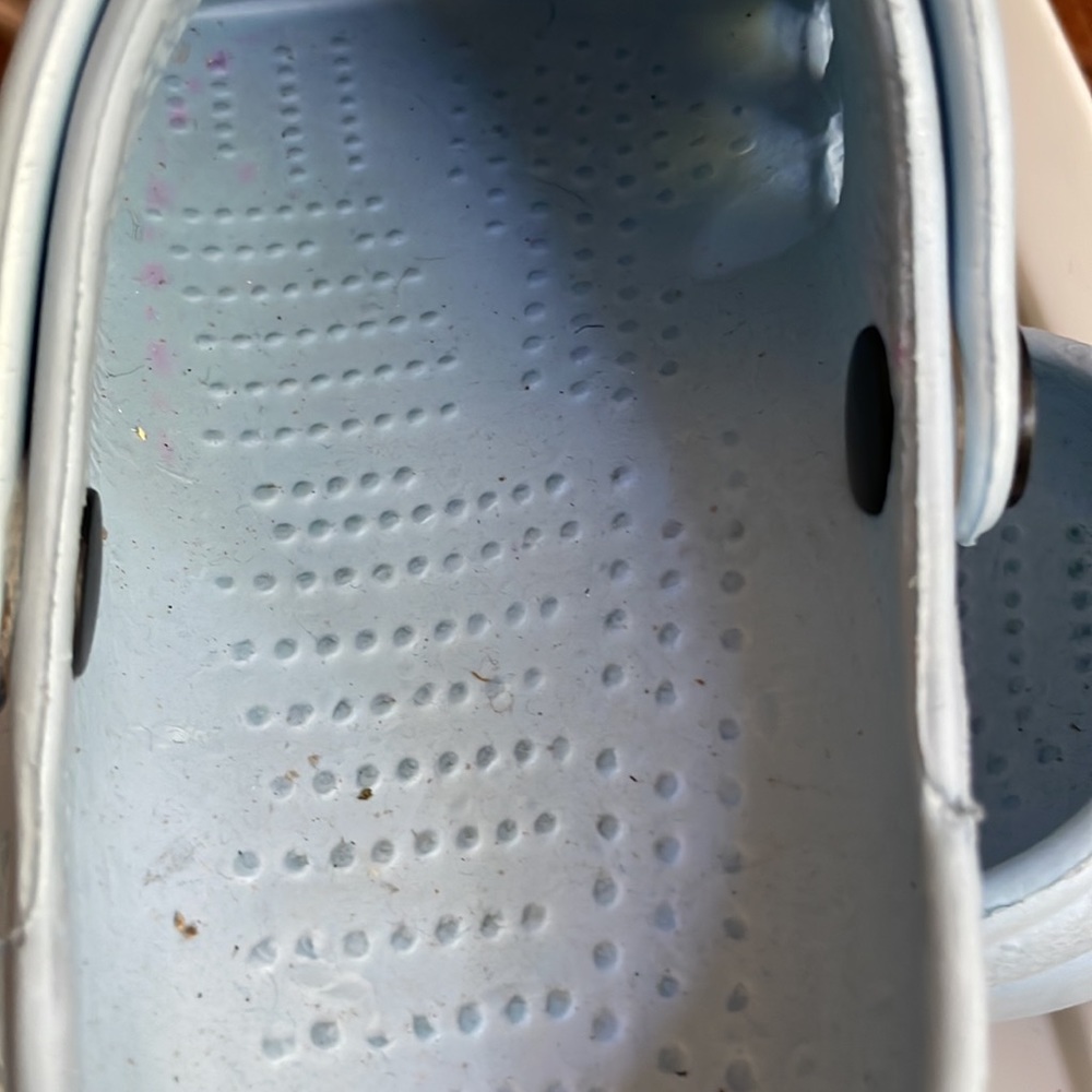 Shoes - Picture 4 of 7